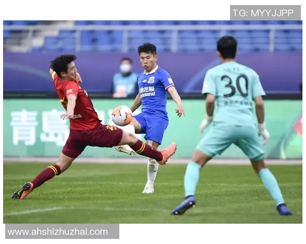 上海足球队在城市联赛中的战术分析与表现评估